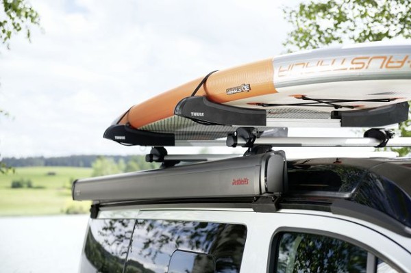 Porte-SUP et porte-Wave Surf de Dethleffs pour système de portage sur le toit