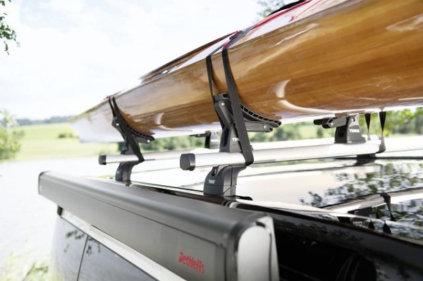 Porte-kayak et porte-planche de surf de Dethleffs pour système de portage sur le toit
